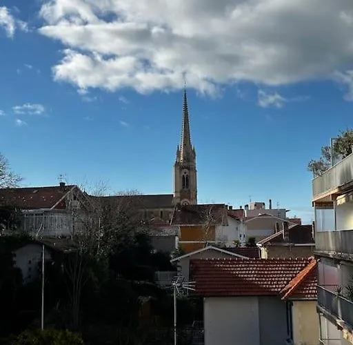 Centre 公寓 阿卡雄